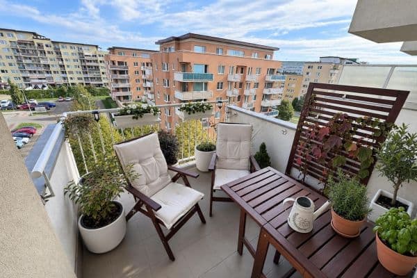 1 bedroom with open-plan kitchen flat to rent, 60 m², Dusíkova, 1 bedroom with open-plan kitchen flat to rent, 60 m², Dusíkova,