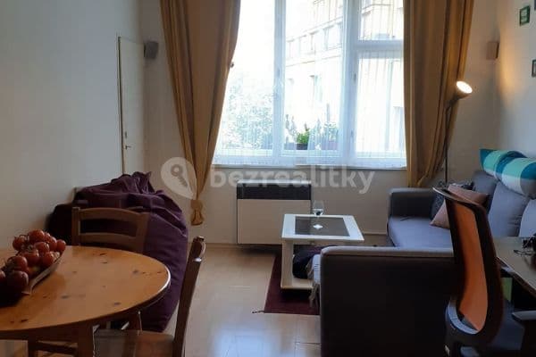2 bedroom flat to rent, 38 m², Sámova, Praha 2 bedroom flat to rent, 38 m², Sámova, Praha