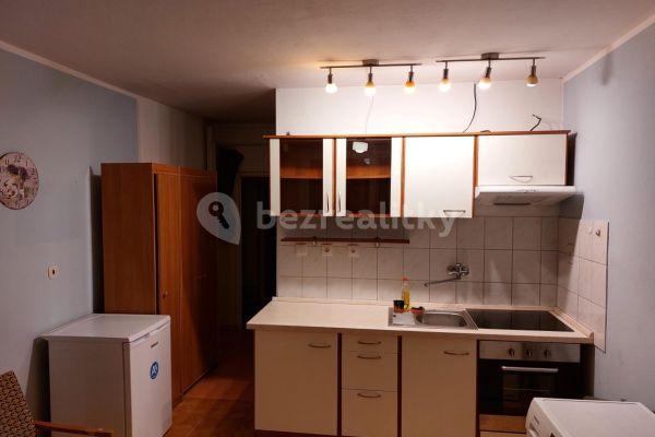 Small studio flat to rent, 29 m², Součkova, Brno, Jihomoravský Region