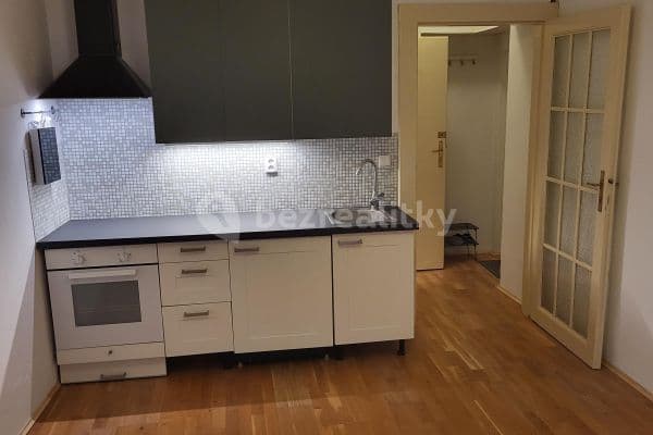 Small studio flat to rent, 23 m², U smaltovny, Praha Small studio flat to rent, 23 m², U smaltovny, Praha