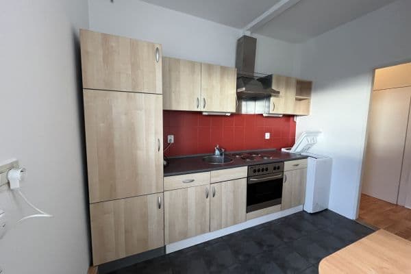 1 bedroom with open-plan kitchen flat to rent, 48 m², U městských domů, Praha 1 bedroom with open-plan kitchen flat to rent, 48 m², U městských domů, Praha