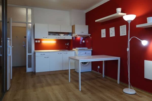 Studio flat to rent, 26 m², Vychodilova, Studio flat to rent, 26 m², Vychodilova,