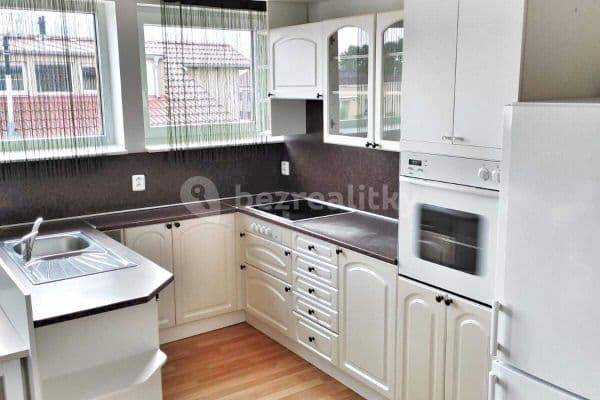 1 bedroom with open-plan kitchen flat to rent, 45 m², Unhošťská, 1 bedroom with open-plan kitchen flat to rent, 45 m², Unhošťská,