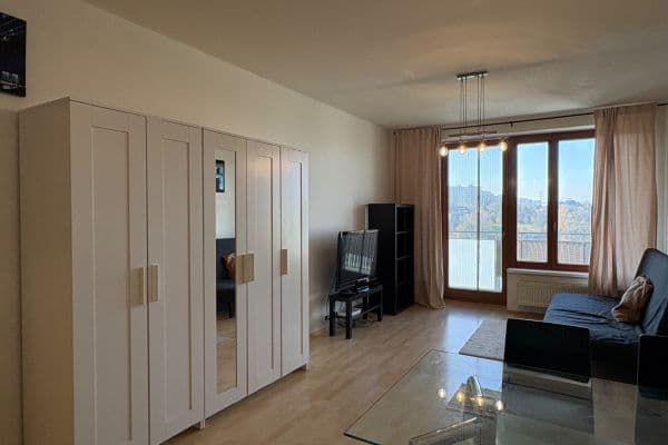 Studio flat to rent, 44 m², Athénská, Prague Studio flat to rent, 44 m², Athénská, Prague