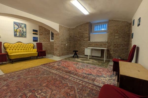 Commercial property to rent Commercial property to rent