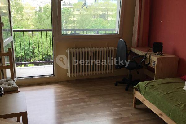 3 bedroom with open-plan kitchen flat to rent, 12 m², Na strži, Prague, Prague