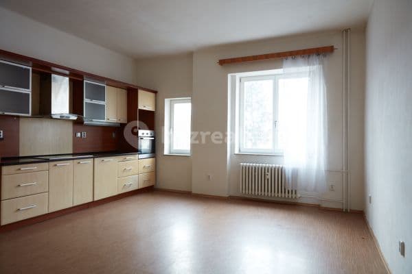 3 bedroom flat to rent, 115 m², Havlíčkova, Pardubice 3 bedroom flat to rent, 115 m², Havlíčkova, Pardubice