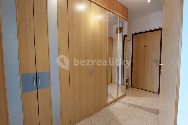 1 bedroom with open-plan kitchen flat to rent, 46 m², Donovalská, 1 bedroom with open-plan kitchen flat to rent, 46 m², Donovalská,
