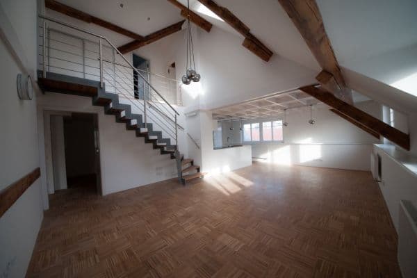 4 bedroom with open-plan kitchen flat to rent, 146 m², V Nových Vokovicích, 4 bedroom with open-plan kitchen flat to rent, 146 m², V Nových Vokovicích,