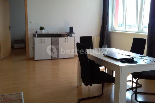 1 bedroom with open-plan kitchen flat to rent, 60 m², 