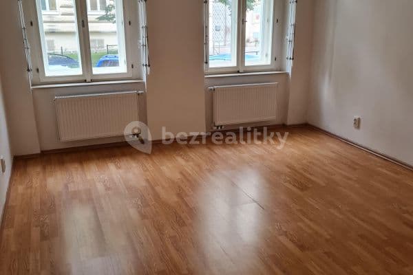 3 bedroom flat to rent, 64 m², Umělecká, Prague, Prague