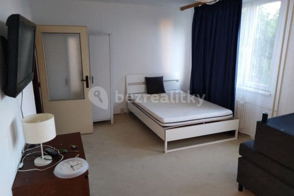 Small studio flat to rent, 36 m², V hůrkách, Praha Small studio flat to rent, 36 m², V hůrkách, Praha