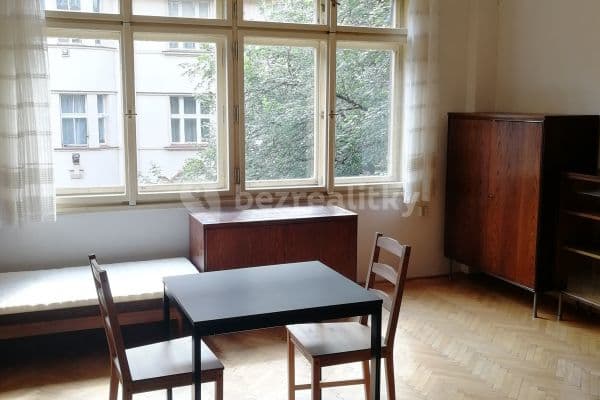 1 bedroom with open-plan kitchen flat to rent, 52 m², Valerije Pavloviče Čkalova, Prague, Prague