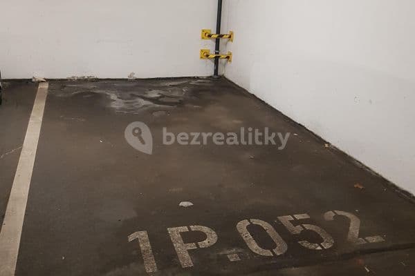 garage to rent, 16 m², Hanusova, Prague, Prague