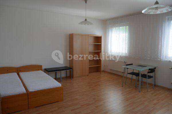4 bedroom flat to rent, 120 m², Došlíkova, 