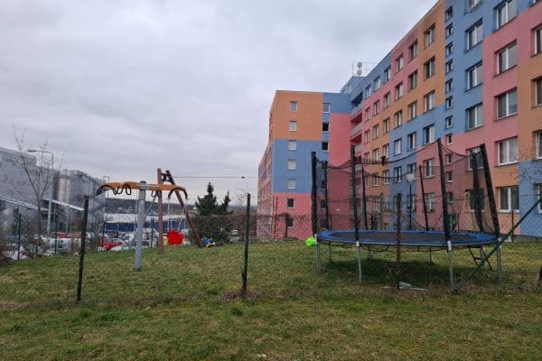 1 bedroom with open-plan kitchen flat to rent, 40 m², Bryksova, Praha 1 bedroom with open-plan kitchen flat to rent, 40 m², Bryksova, Praha