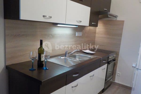 Small studio flat to rent, 33 m², Janovská, Small studio flat to rent, 33 m², Janovská,
