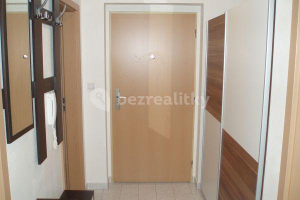 1 bedroom with open-plan kitchen flat to rent, 57 m², Jozefa Gabčíka, Pardubice