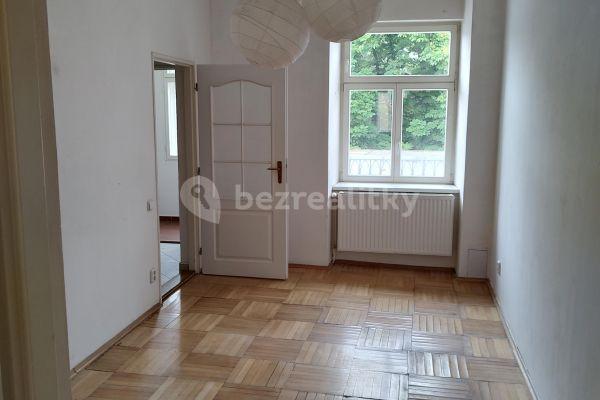 3 bedroom with open-plan kitchen flat to rent, 70 m², Křižíkova, 