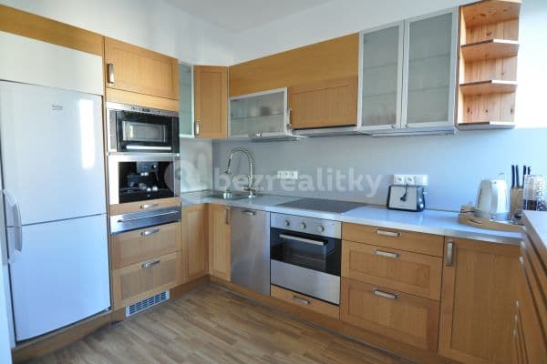 1 bedroom with open-plan kitchen flat to rent, 59 m², Na Zatlance, 1 bedroom with open-plan kitchen flat to rent, 59 m², Na Zatlance,