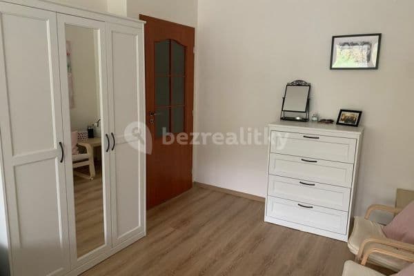 3 bedroom flat to rent, 81 m², Hrudičkova, Praha
