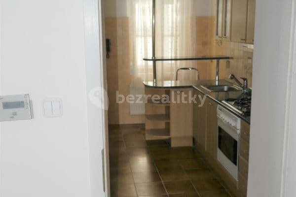 1 bedroom flat to rent, 37 m², Roháčova, Praha 3 1 bedroom flat to rent, 37 m², Roháčova, Praha 3