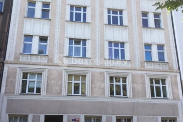 2 bedroom with open-plan kitchen flat to rent, 80 m², Vrchlického, Praha 2 bedroom with open-plan kitchen flat to rent, 80 m², Vrchlického, Praha