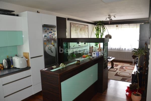 2 bedroom with open-plan kitchen flat to rent, 75 m², Přádova, Praha 2 bedroom with open-plan kitchen flat to rent, 75 m², Přádova, Praha