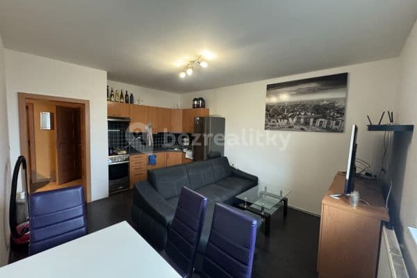 1 bedroom with open-plan kitchen flat to rent, 45 m², Dlouhá, Kuřim 1 bedroom with open-plan kitchen flat to rent, 45 m², Dlouhá, Kuřim