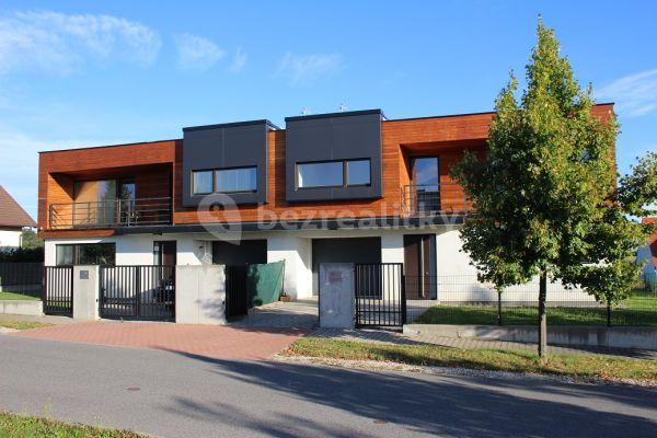 house to rent, 220 m², K Opidu, Dolní Brežany
