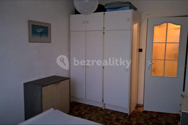 3 bedroom flat to rent, 70 m², Radimovická, Praha 3 bedroom flat to rent, 70 m², Radimovická, Praha