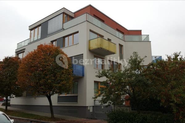 2 bedroom with open-plan kitchen flat to rent, 93 m², Březiněveská, Praha 8 2 bedroom with open-plan kitchen flat to rent, 93 m², Březiněveská, Praha 8