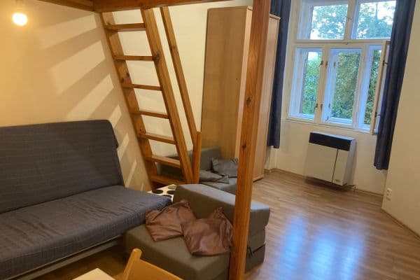 Small studio flat to rent, 22 m², Žerotínova, Praha 3 Small studio flat to rent, 22 m², Žerotínova, Praha 3