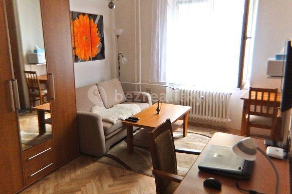 Studio flat to rent, 24 m², Nad Kajetánkou, Prague, Prague