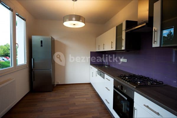 2 bedroom flat to rent, 67 m², Zárubova, Praha 2 bedroom flat to rent, 67 m², Zárubova, Praha