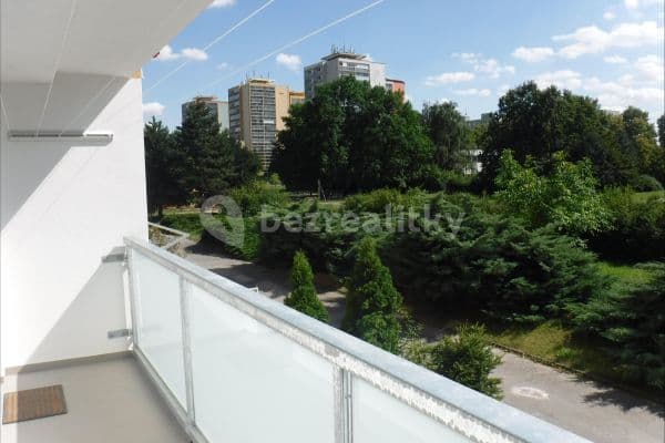 4 bedroom flat to rent, 95 m², Alšova, Neratovice