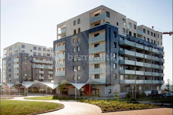 Studio flat to rent, 38 m², náměstí Junkových, Hlavní město Praha Studio flat to rent, 38 m², náměstí Junkových, Hlavní město Praha