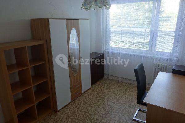 3 bedroom flat to rent, 12 m², Mezi Školami, Prague, Prague