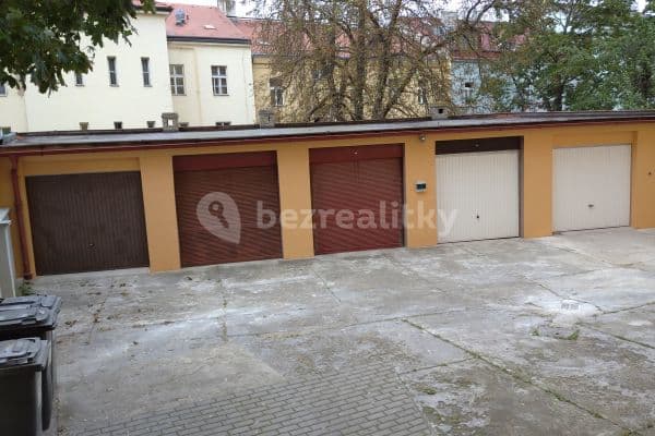 garage to rent, 16 m², Pod vilami, Praha garage to rent, 16 m², Pod vilami, Praha