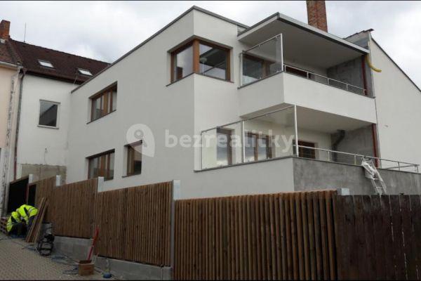 2 bedroom with open-plan kitchen flat to rent, 105 m², Horova, 