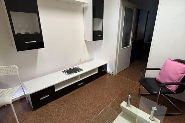 1 bedroom with open-plan kitchen flat to rent, 70 m², Koterovská, Plzeň, Plzeňský Region 1 bedroom with open-plan kitchen flat to rent, 70 m², Koterovská, Plzeň, Plzeňský Region