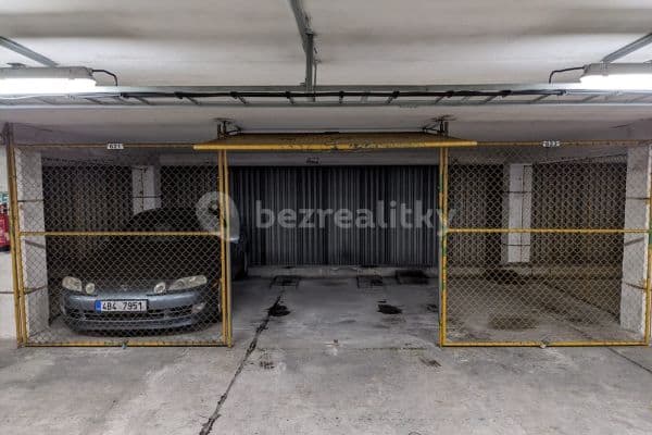 garage to rent, 16 m², Milevská, Praha 4 garage to rent, 16 m², Milevská, Praha 4