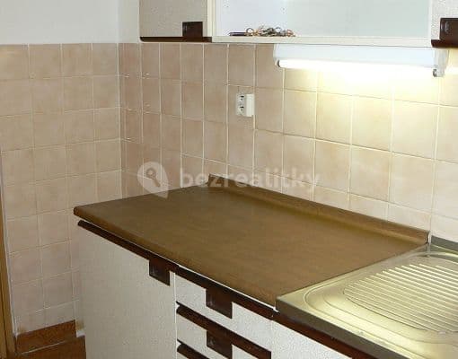 3 bedroom with open-plan kitchen flat to rent, 75 m², Kloboučnická, Praha 4 3 bedroom with open-plan kitchen flat to rent, 75 m², Kloboučnická, Praha 4