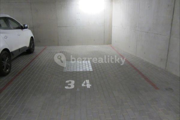 garage to rent, 22 m², Houbalova, Brno-Líšeň