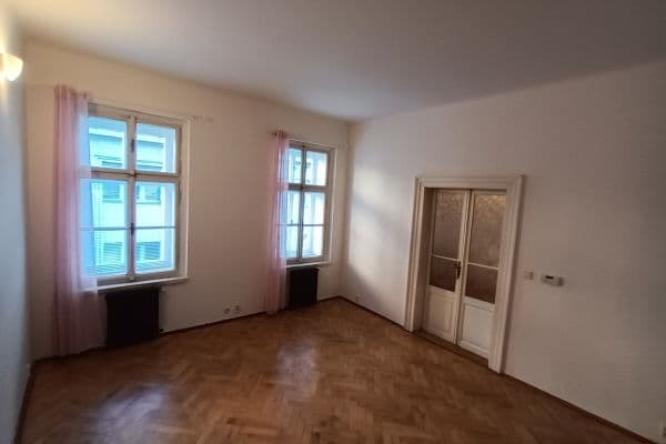 2 bedroom flat to rent, 55 m², Roháčova, Praha 2 bedroom flat to rent, 55 m², Roháčova, Praha
