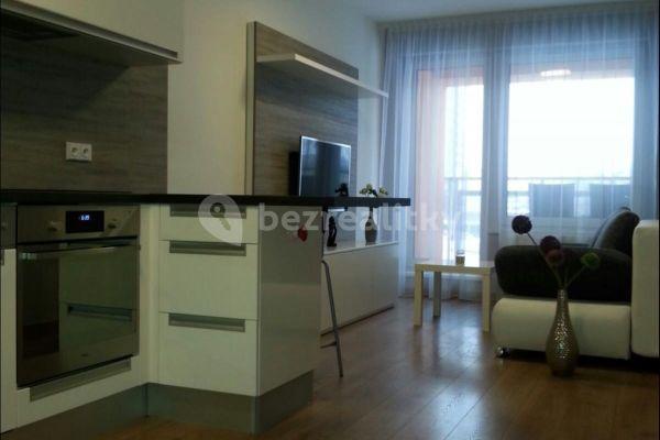 1 bedroom with open-plan kitchen flat to rent, 42 m², Nezvalova, Olomouc