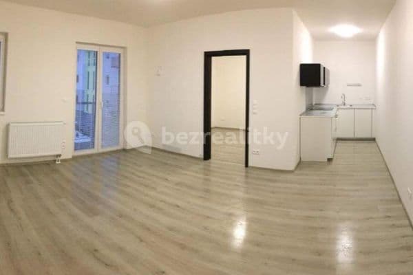 1 bedroom with open-plan kitchen flat to rent, 55 m², ulice Generála Selnera, Kladno 1 bedroom with open-plan kitchen flat to rent, 55 m², ulice Generála Selnera, Kladno