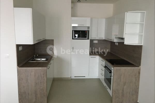 1 bedroom with open-plan kitchen flat to rent, 58 m², Škrábkových, Praha 18