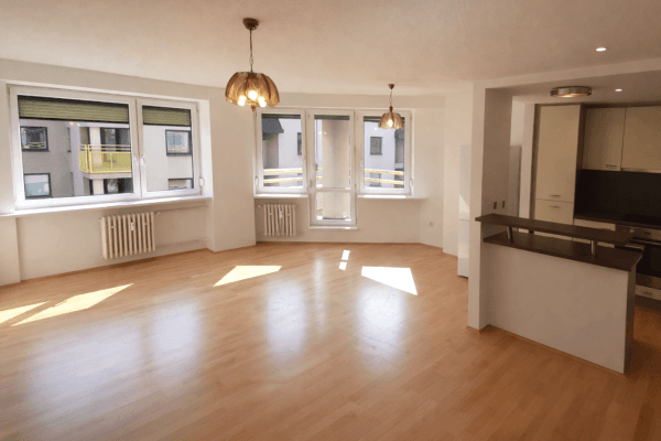 2 bedroom with open-plan kitchen flat to rent, 77 m², Ke Dvoru, Praha 2 bedroom with open-plan kitchen flat to rent, 77 m², Ke Dvoru, Praha