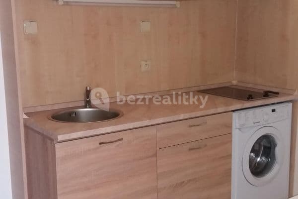 Studio flat to rent, 33 m², náměstí Přátelství, Tábor Studio flat to rent, 33 m², náměstí Přátelství, Tábor
